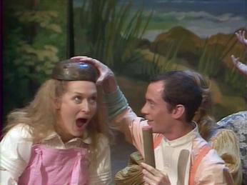 Afbeeldingsresultaat voor alice at the palace 1982